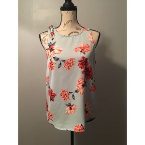 14th & Union • Shoulder tie sleeveless top